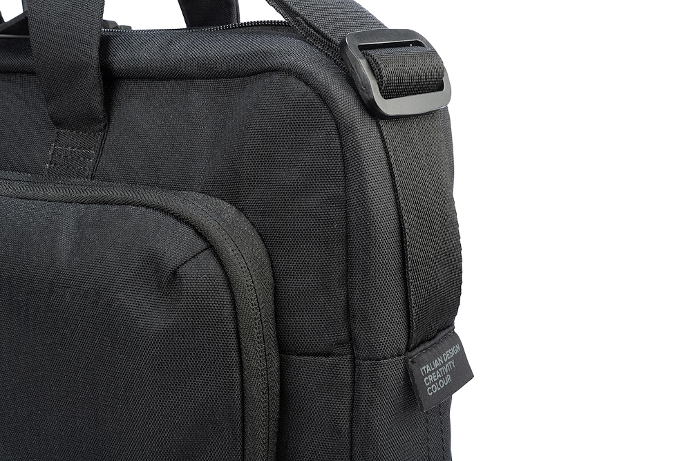 TUCANO BSTN17BK - Laptop-Tasche bis 17 Zoll kompakt