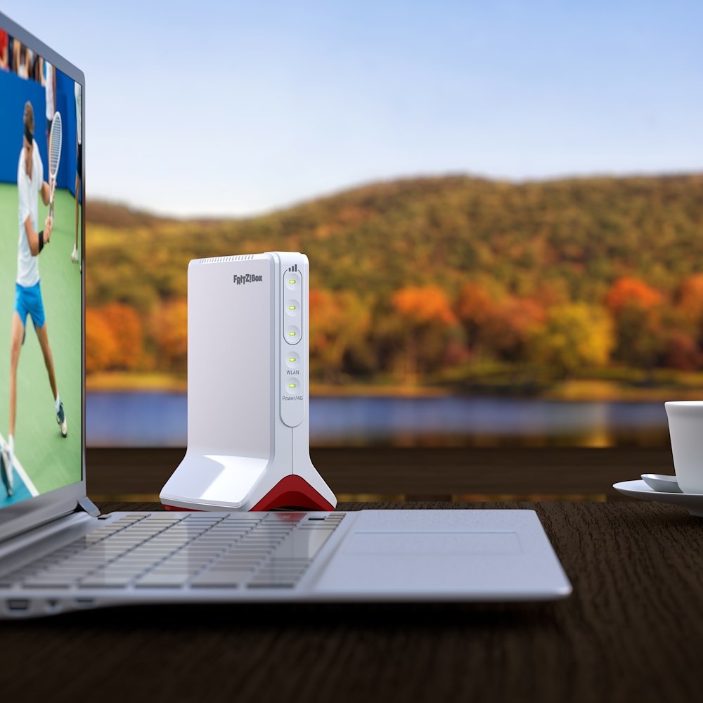 FRITZ! 20003159 - Schneller 4G WLAN Router
