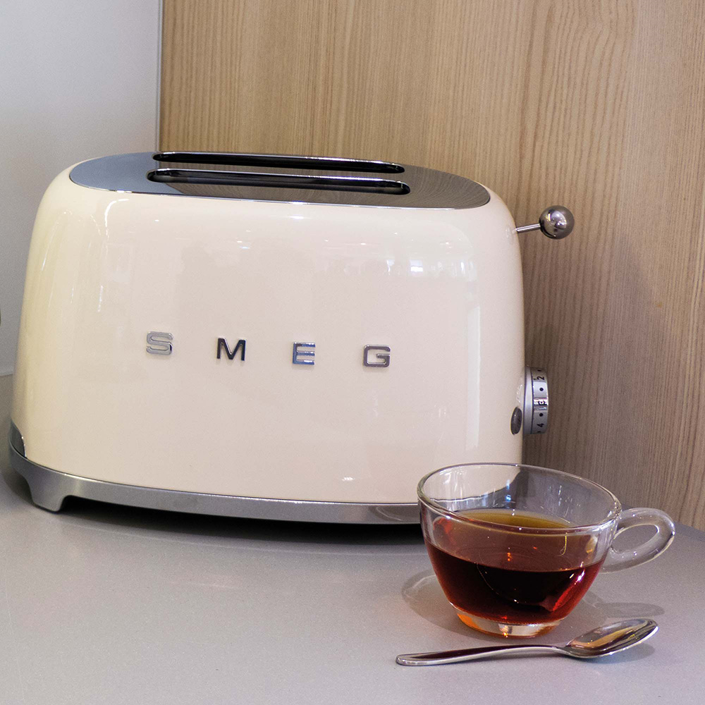 SMEG TSF01CREU - Retro-Toaster im 50er Jahre Stil in Creme