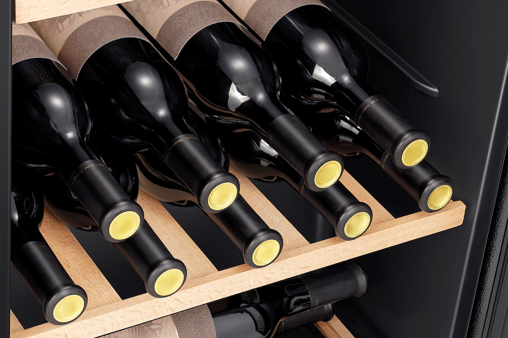 HISENSE RW12D4NWG0 - Weinschrank Hisense für 30 Flaschen