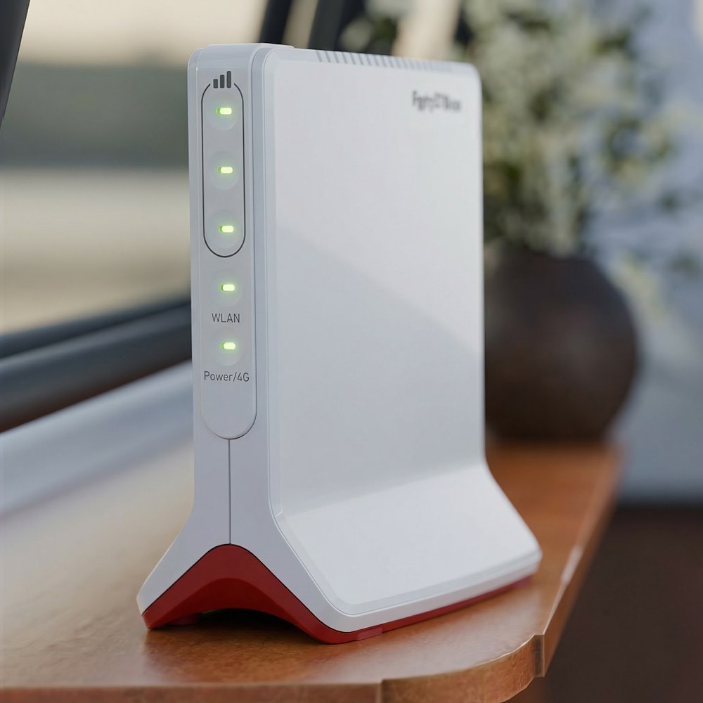 FRITZ! 20003159 - Schneller 4G WLAN Router