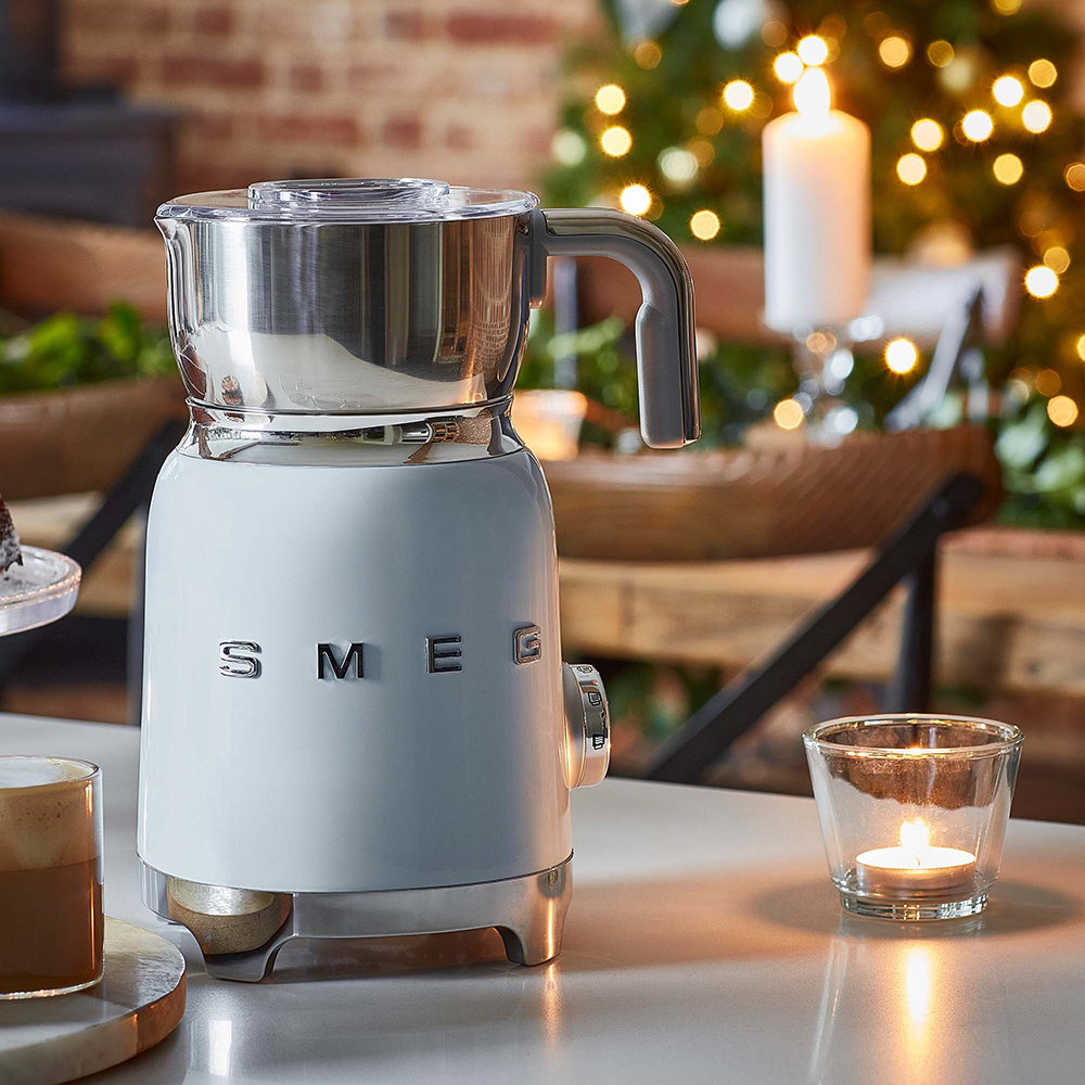 SMEG MFF11PBEU - Smeg Milchaufschäumer im 50er Stil