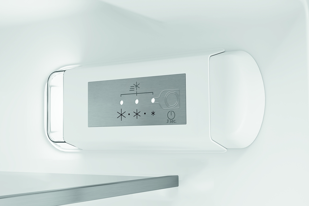 HOTPOINT-ARISTON BDFS2422 - Einbaukühlschrank 218L Weiß BDFS2422