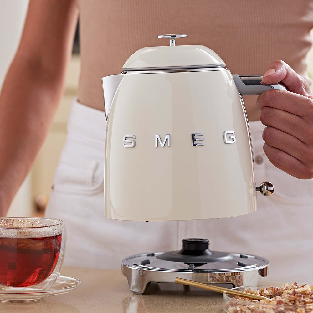 SMEG KLF05CREU - Retro Wasserkocher 50's Style