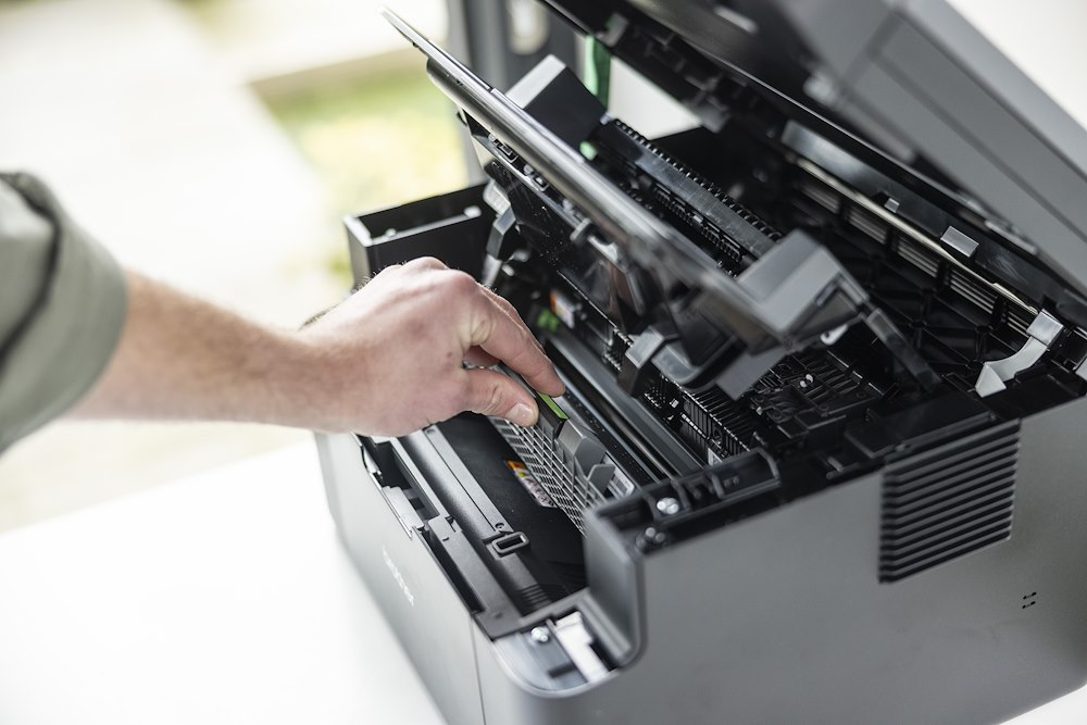 BROTHER DCPL1640W - 3-in-1 Laserdrucker