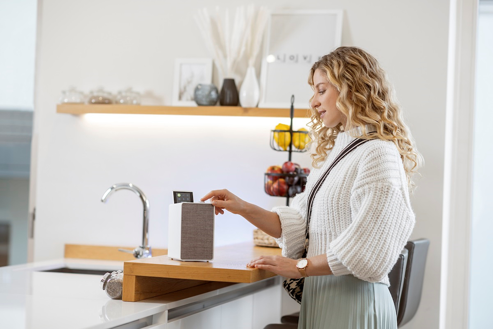 PURE 249521 - DAB+ BT Radio Evoke Spot Weiß