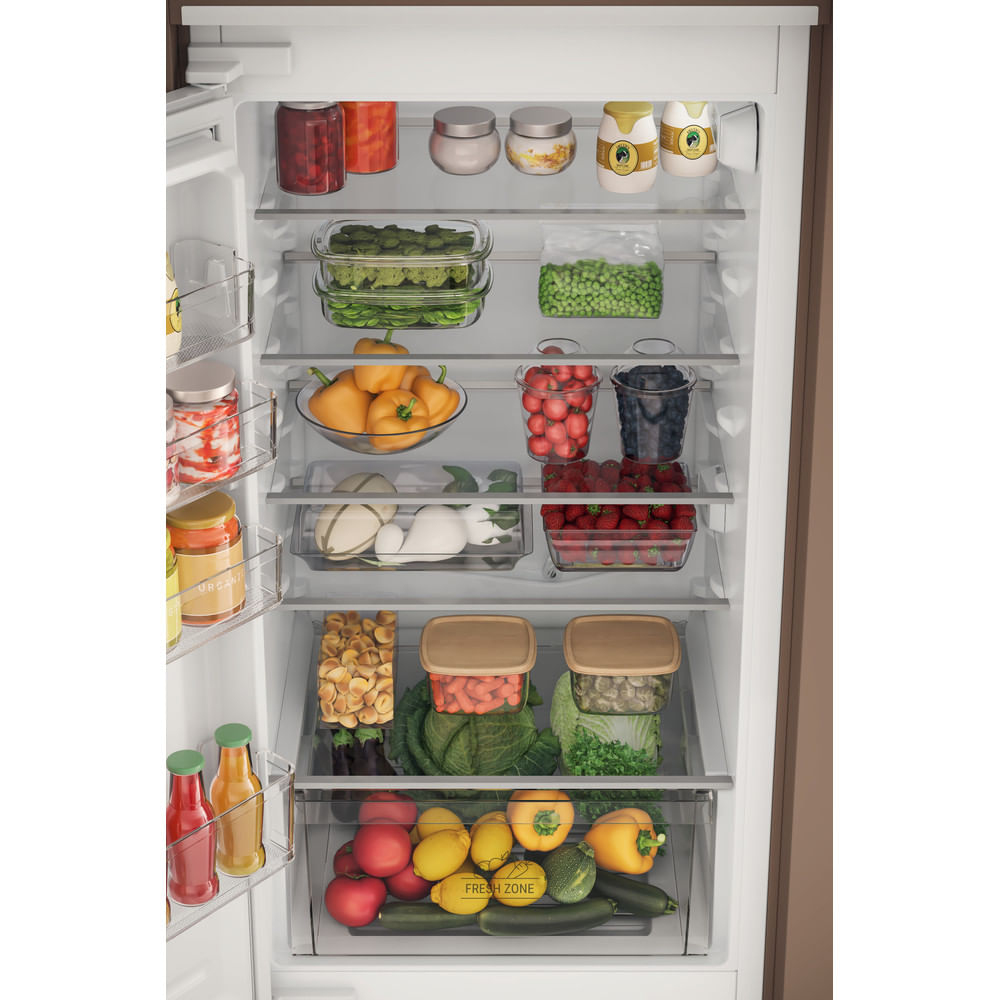 HOTPOINT-ARISTON 859991677580 - Einbaukühlschrank 273LT