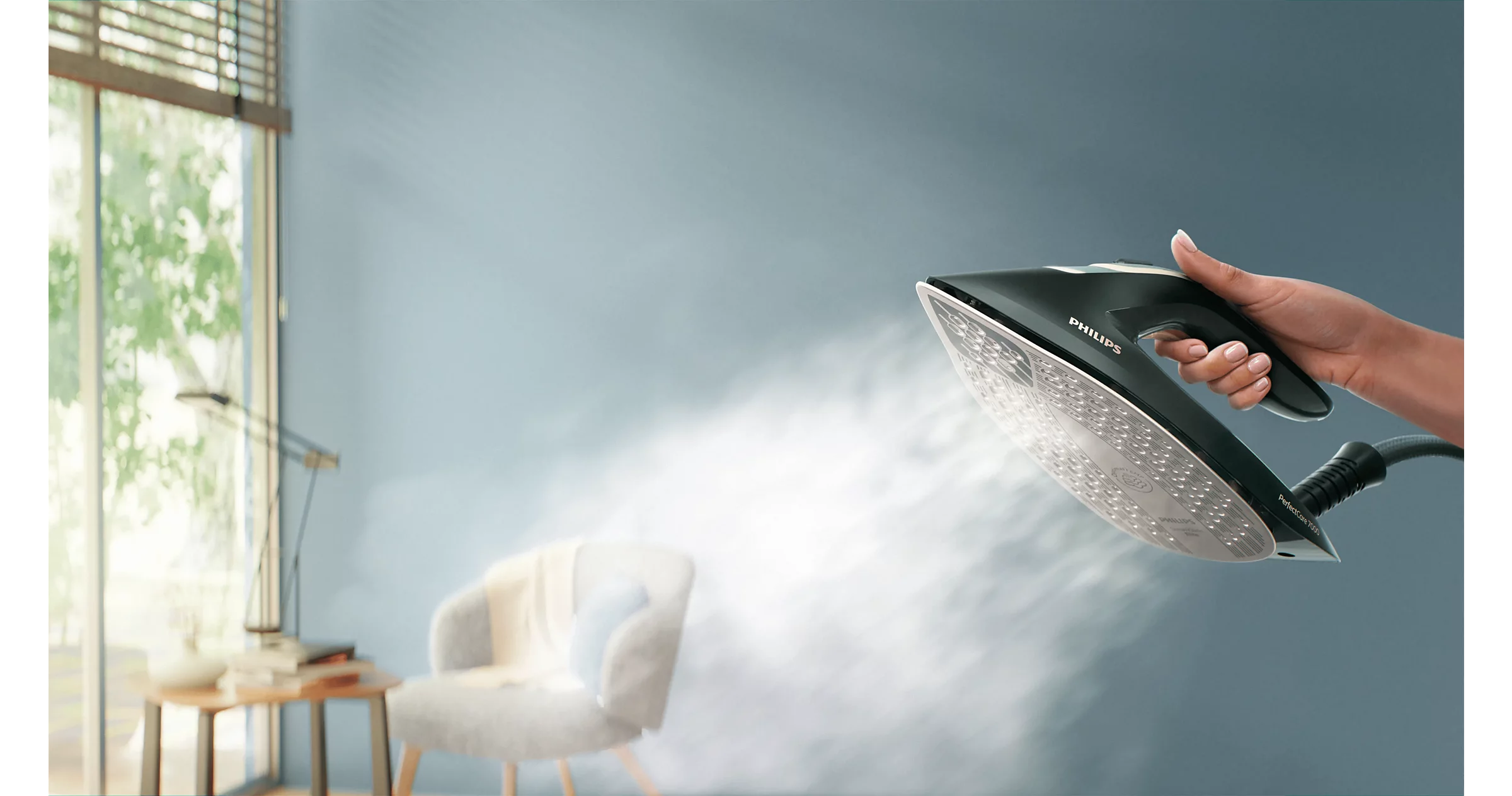 PHILIPS PERFECTCARE SERIE 7000 PSG7200 DAMPFBÜGELSTATION 1,5 L + PHILIPS GC221 BÜGELBRETT WEISS / GRAU
