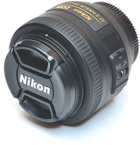 NIKON 313152 - Nikon AF-S 35mm f/1.8G DX Objektiv